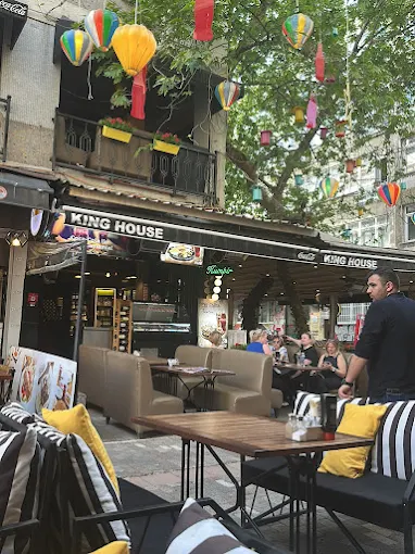 King House'ta Yeni Bir Eğlence Dönemi Başlıyor: GameTable!