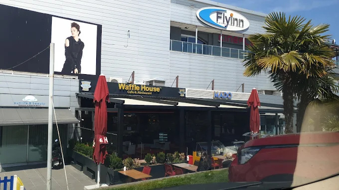 Waffle House Florya'da GameTable ile Eğlence Dolu Anlar Başlıyor
